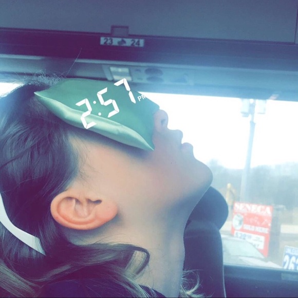 Hello - Picture 5 of 7